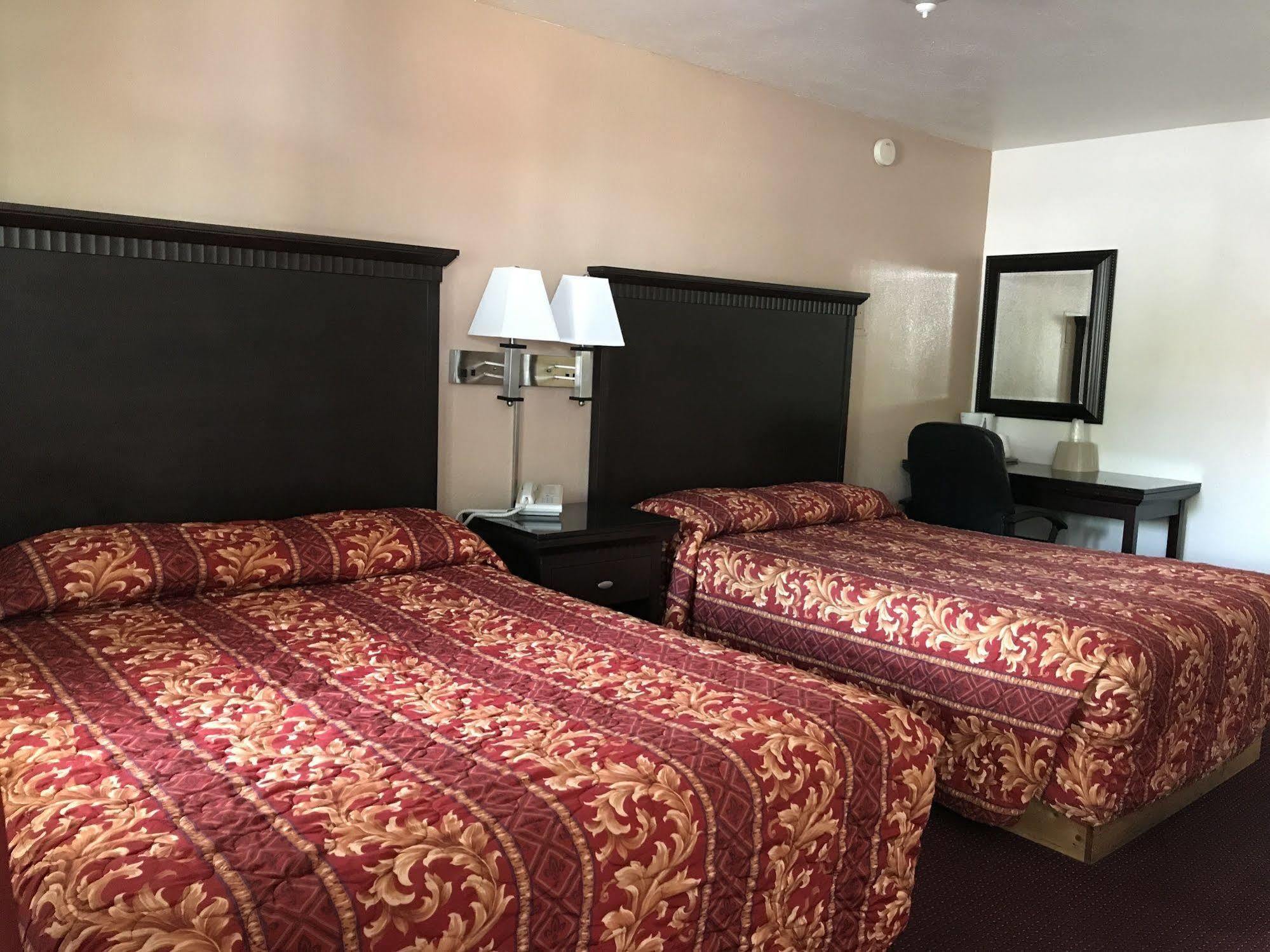 Townhouse Motel Уийд Екстериор снимка